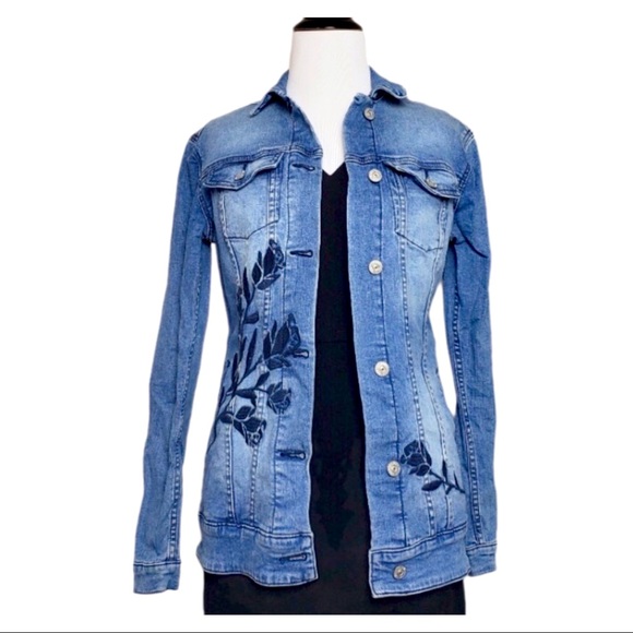 LuLaRoe Jackets & Blazers - LuLaRoe Jaxon Rose Embroidery Denim Jacket Sz XS
